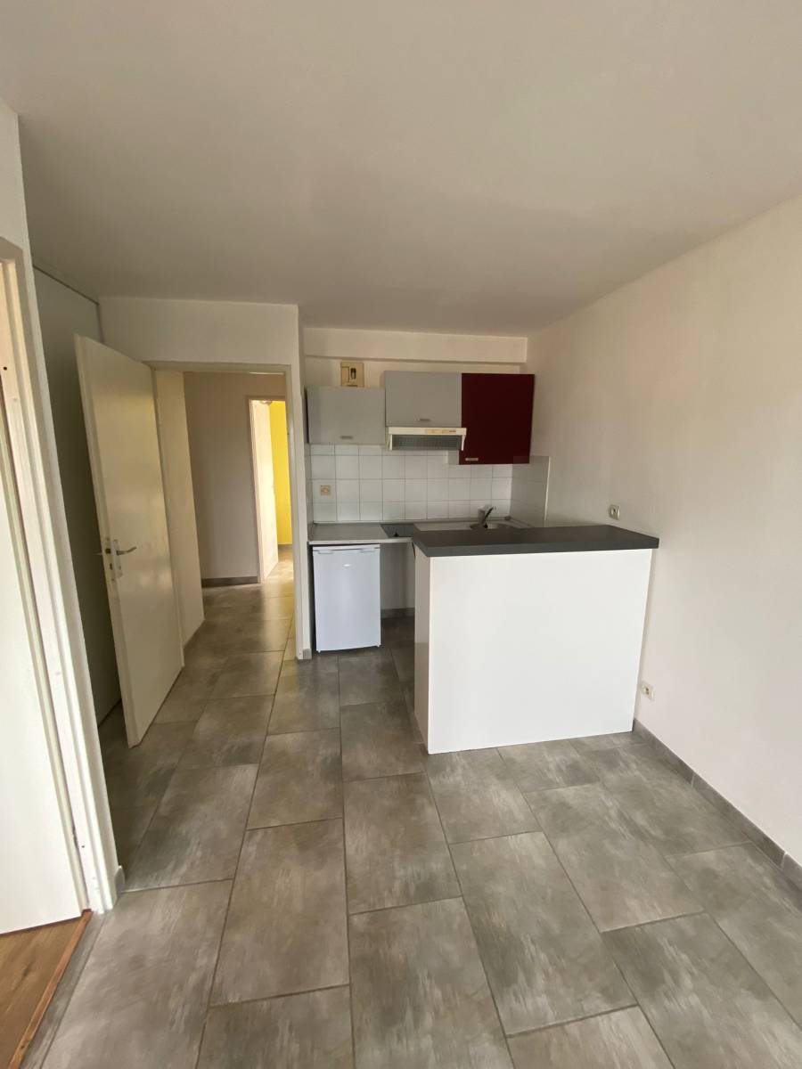 T2 PLACE DE L'ORMEAU / TOULOUSE