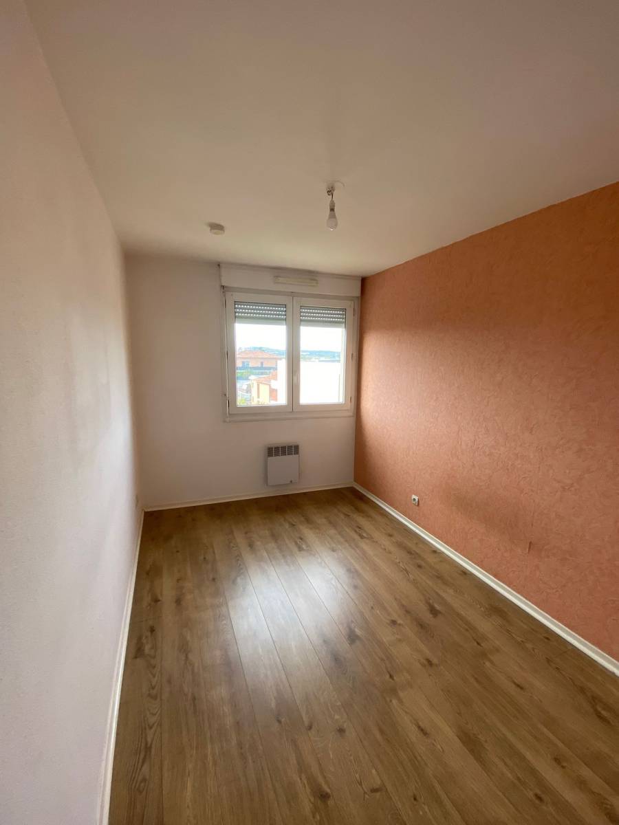 T2 PLACE DE L'ORMEAU / TOULOUSE