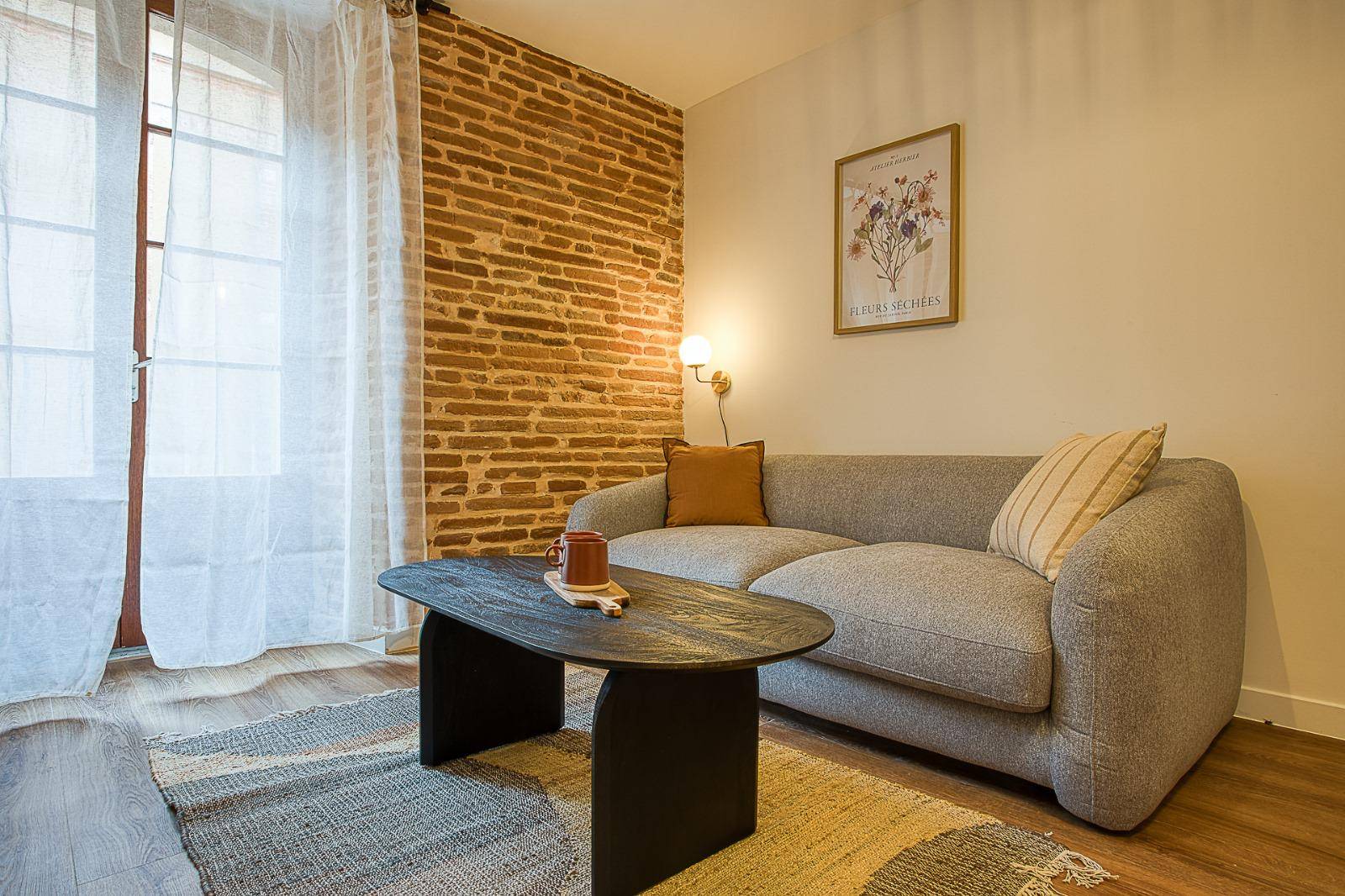 STUDIO SAINT-CYPRIEN / TOULOUSE